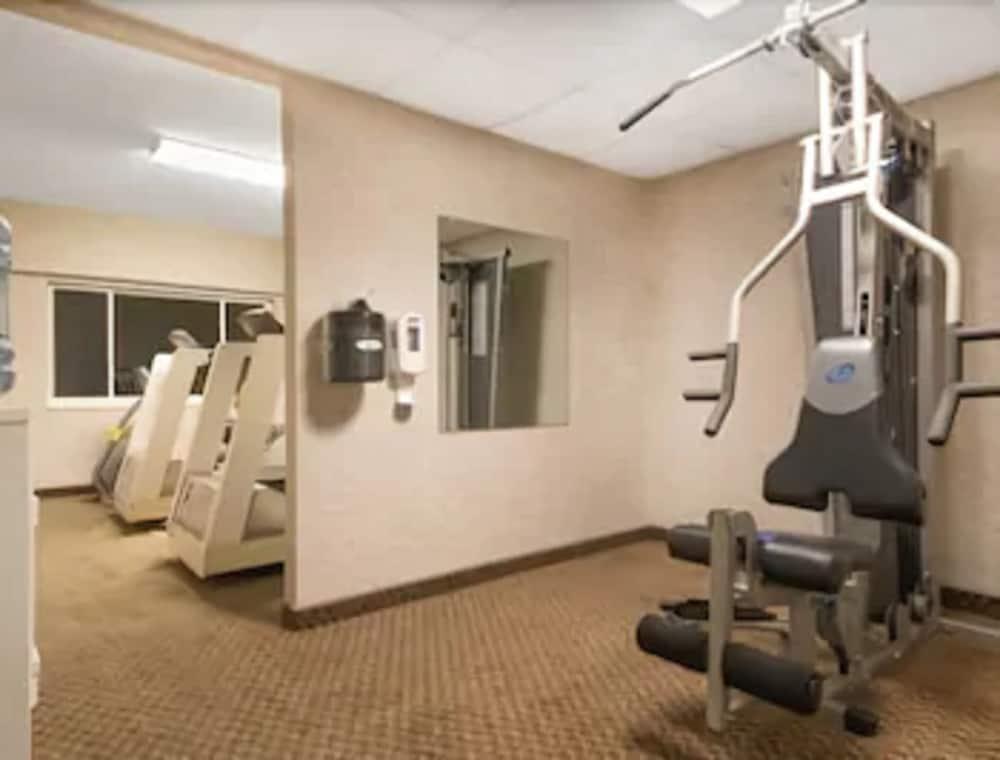 Ramada By Wyndham Paintsville Hotel & Conference Center מראה חיצוני תמונה